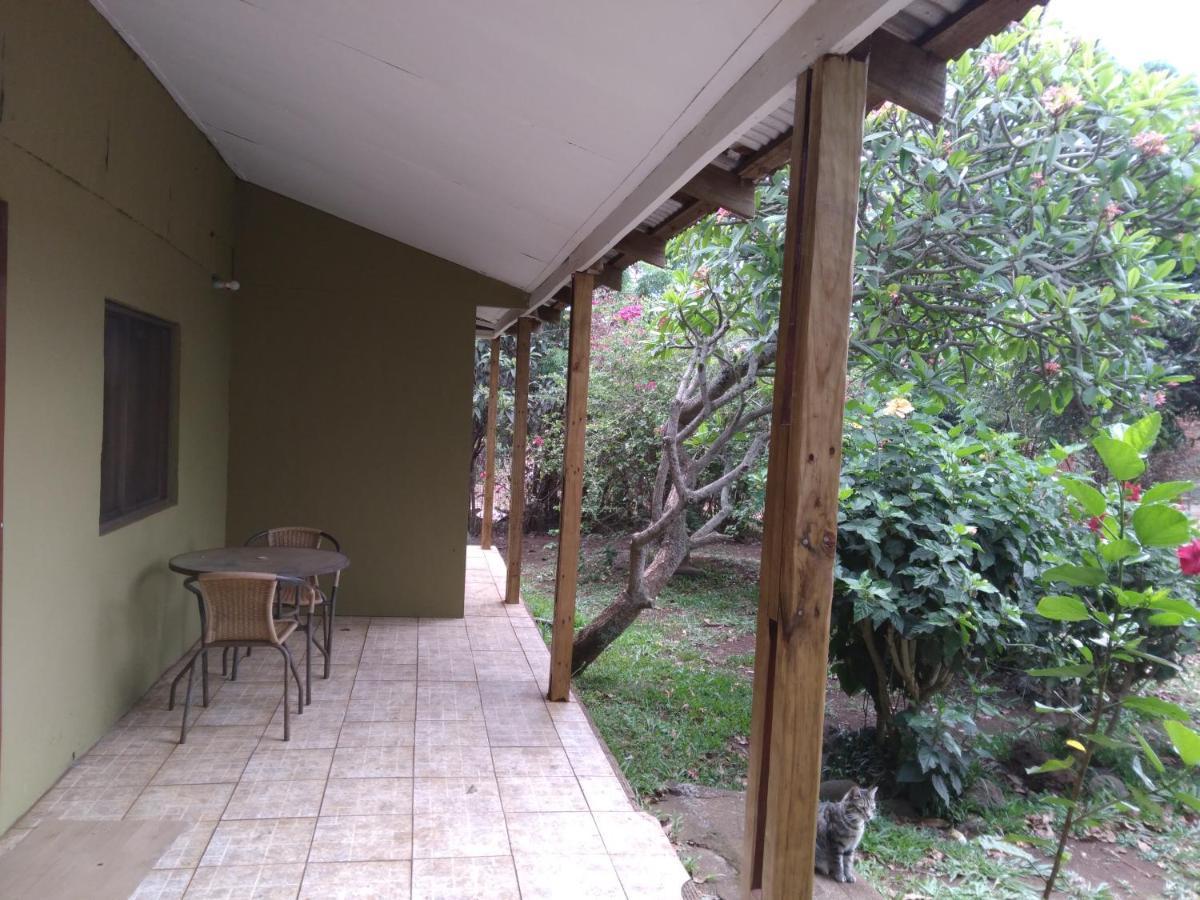 Hare o Ahani Hanga Roa Exterior foto