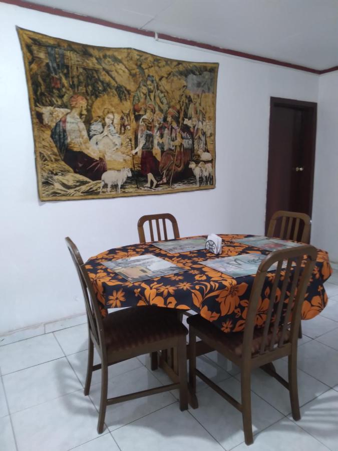Hare o Ahani Hanga Roa Exterior foto