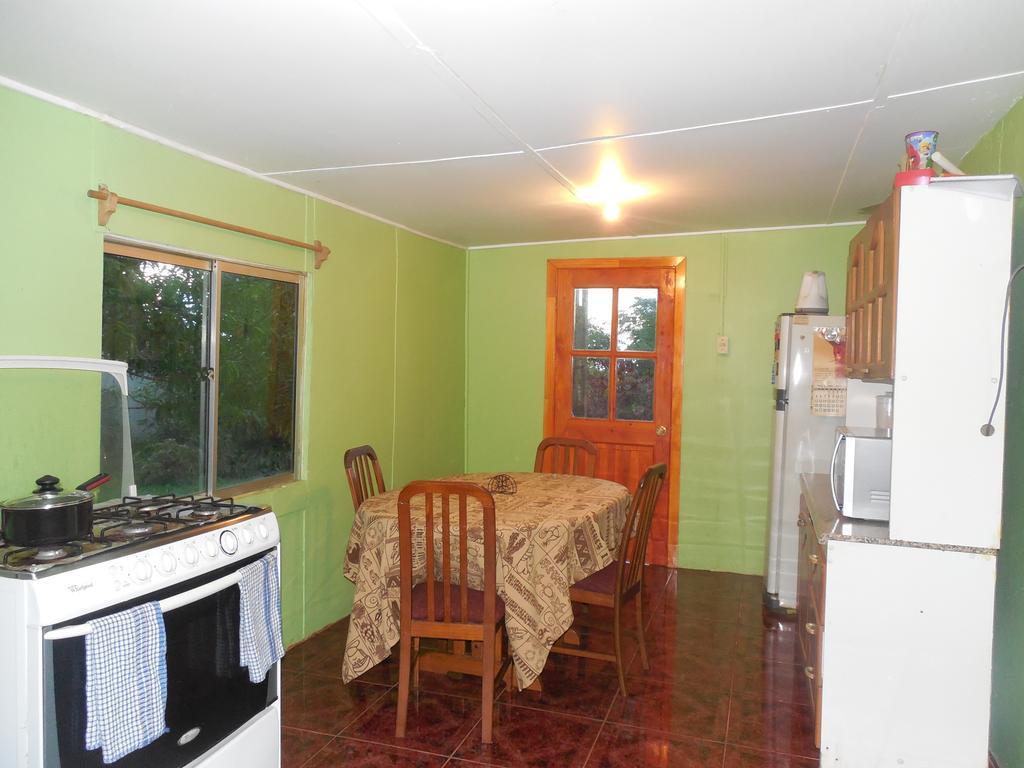 Hare o Ahani Hanga Roa Exterior foto